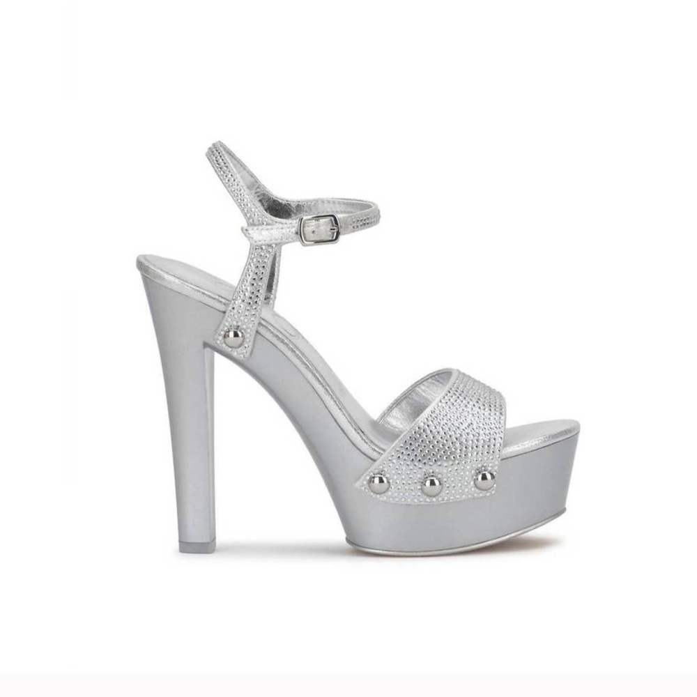 NEW JESSICA SIMPSON women calenta studded platform in silver